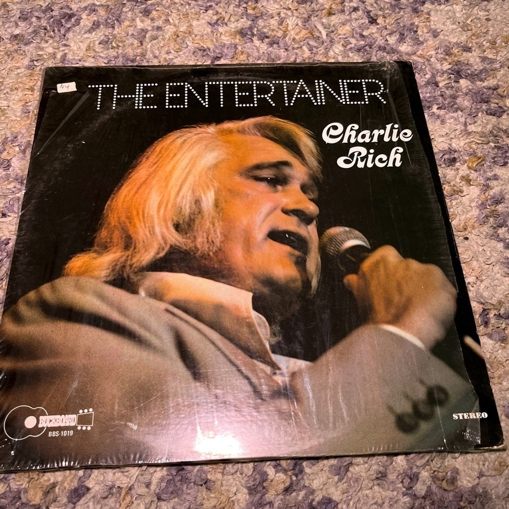 Charlie Rich- The Entertainer- vintage vinyl record from 1975